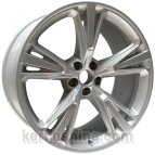 AUDI Q8 Brilliant Silver